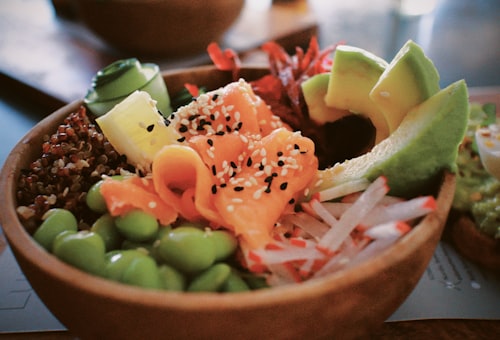 Salmon poke bowl
